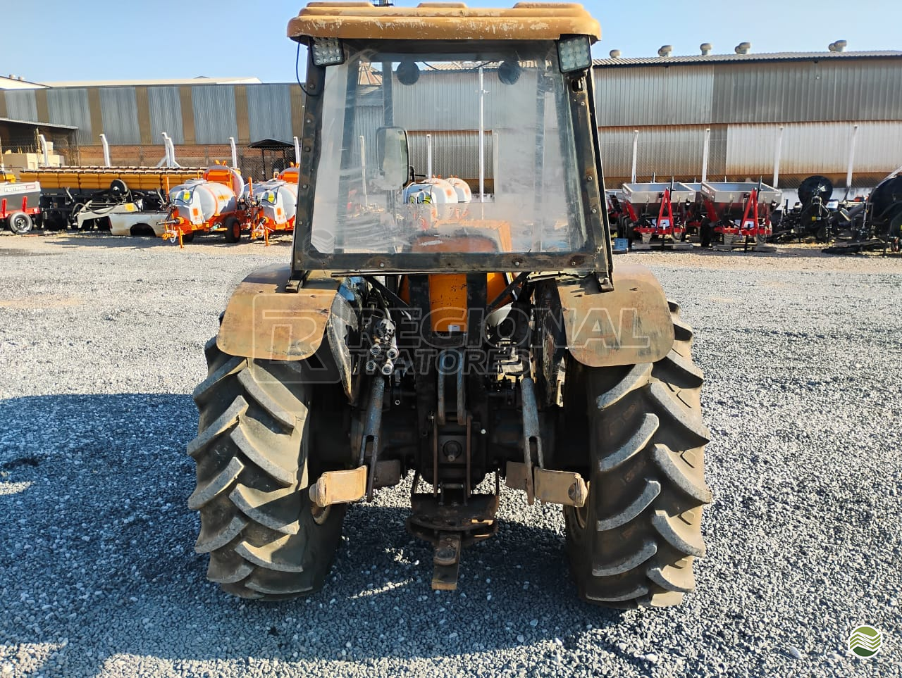 TRATOR VALTRA VALTRA BF 75 Tração 4x4 Regional Tratores - Valtra PATROCINIO MINAS GERAIS MG